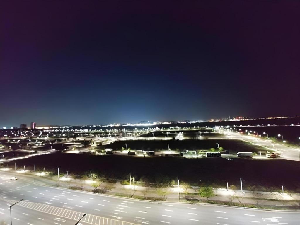 Riviera Incheon Airport Hotel Экстерьер фото